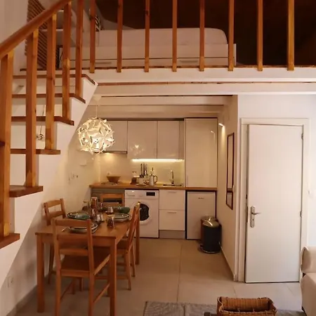 アパート Center Balcony Patio 2 *